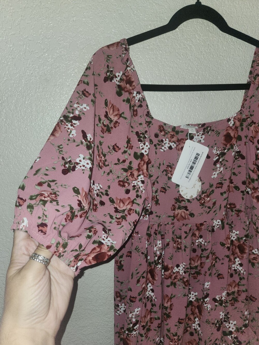 NWT Oddi "Just So Sweet Dusty Rose🥀Floral Print Smocked Puff Sleeve Top" Medium - Picture 5 of 12